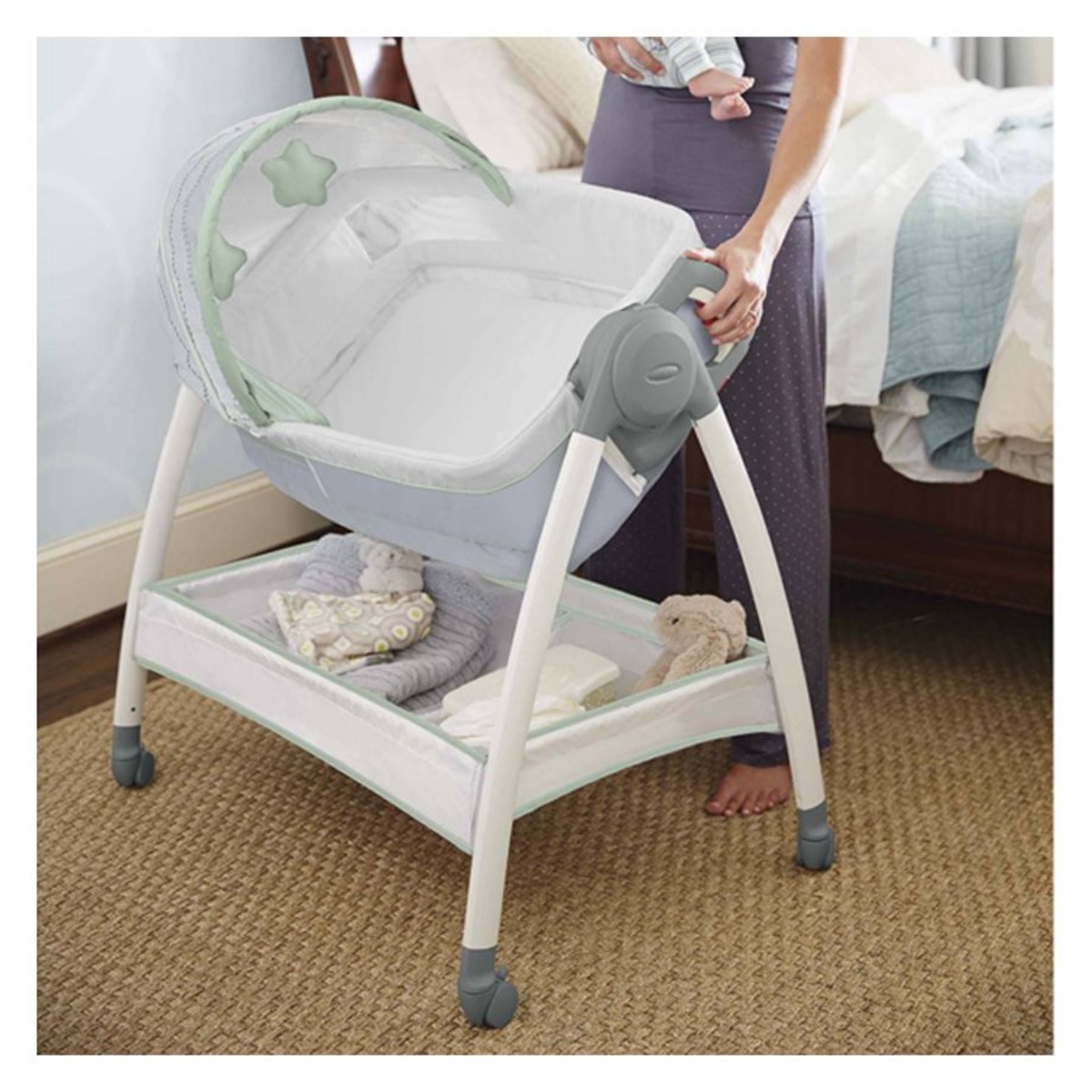 Манеж кровать graco petite bassinet