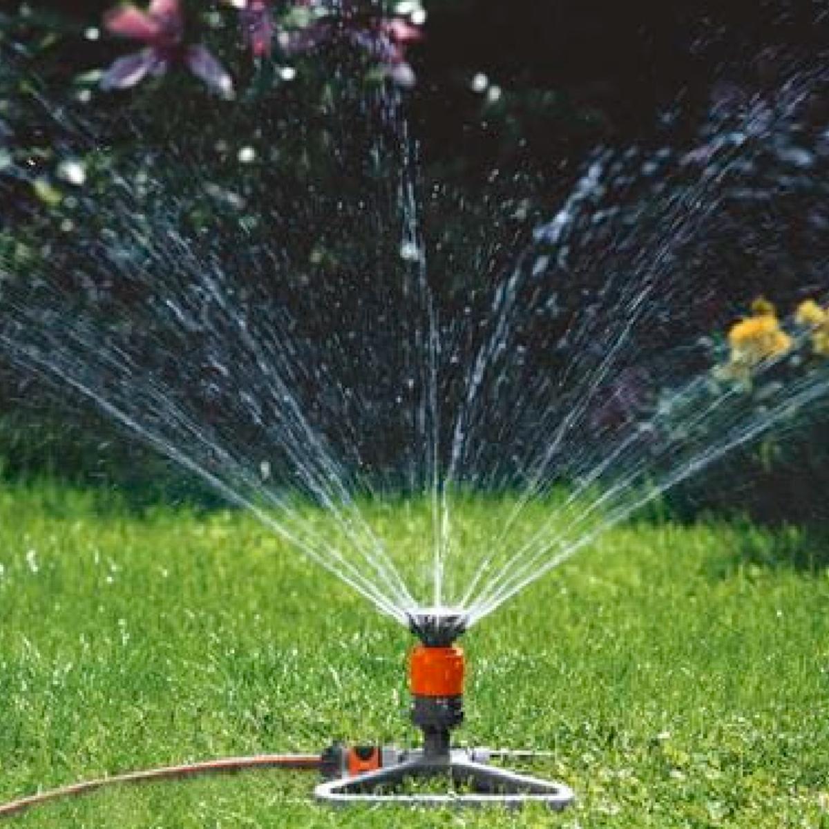 Gardena Circular Sprinkler Vario W/Sled