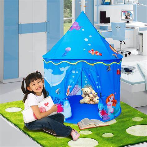 Ching Ching Spaceship House with 100pcs Colorful Balls