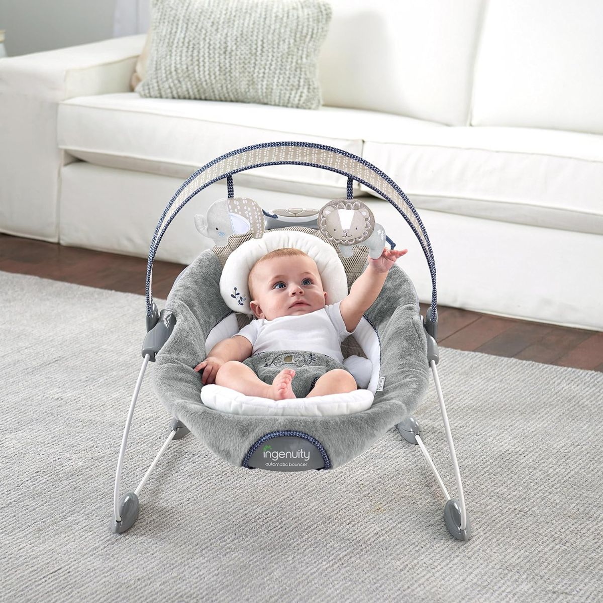 INGENUITY DreamComfort™ SmartBounce Automatic Bouncer Town send 